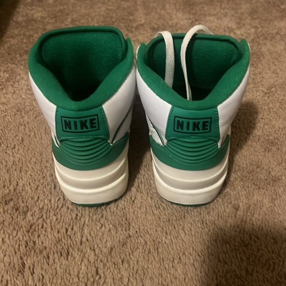 Kids Jordan 2 - Picture 3 of 5